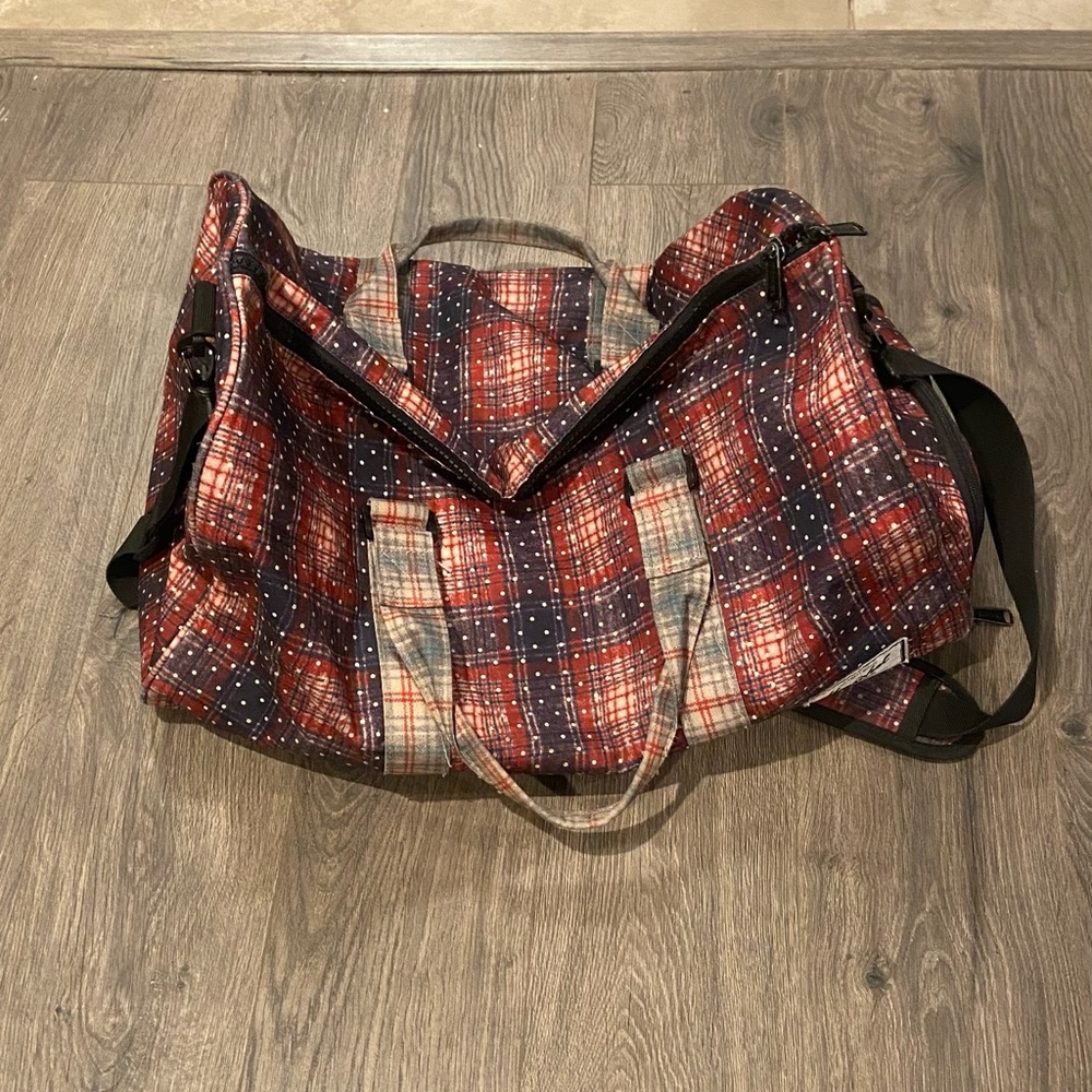Herschel Supply Duffel Bag
